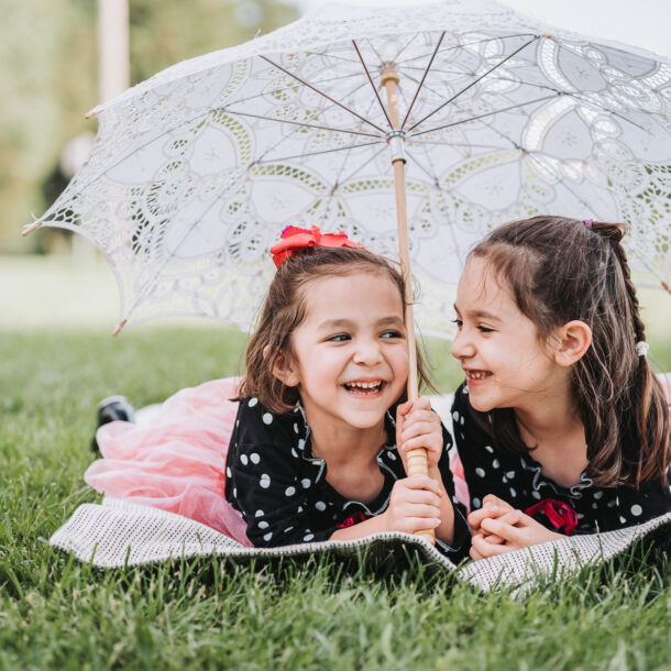 Family portrait photography session at Claude Moore in Sterling, Virginia.