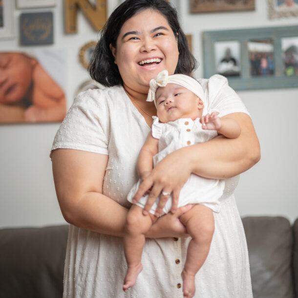 LIfestyle newborn photoshoot in studio.