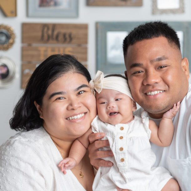 LIfestyle newborn photoshoot in studio.