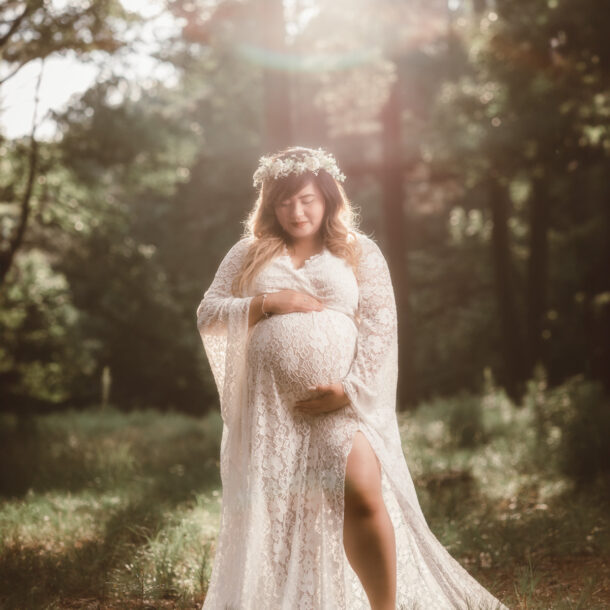 Maternity photoshoot at Stumpy Lake in Virginia Beach.