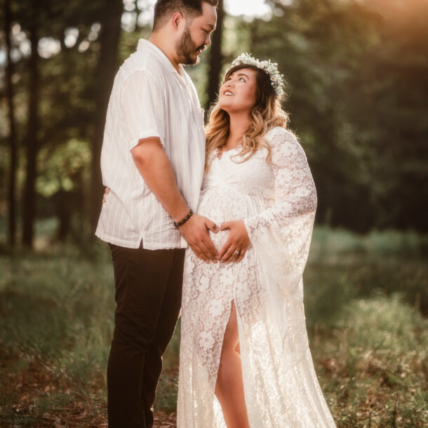 Maternity photoshoot at Stumpy Lake in Virginia Beach.