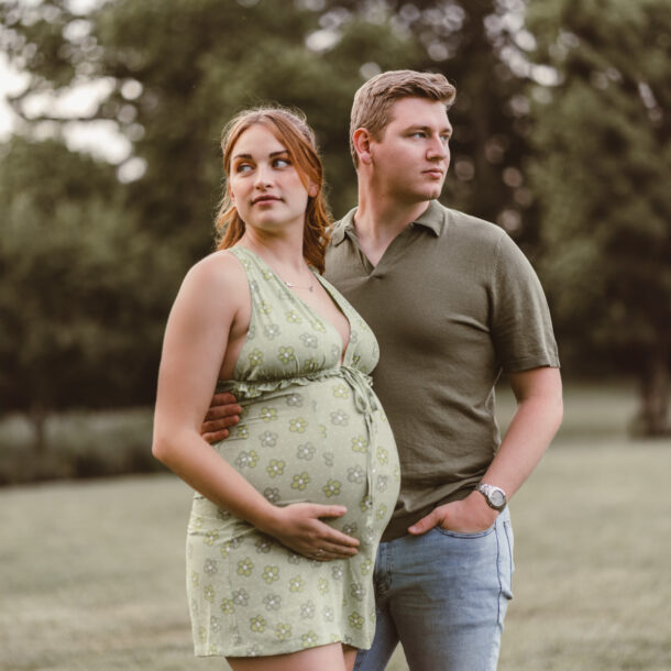 Maternity photography session at Green Spring Gardens.