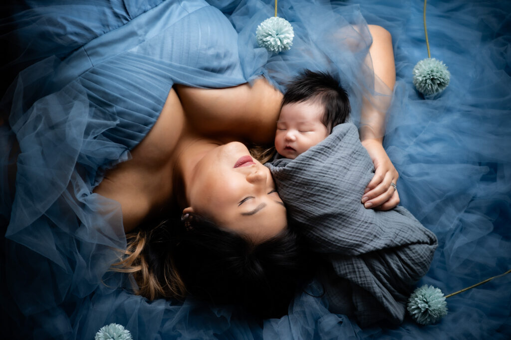 Lifestyle newborn studio photoshoot.