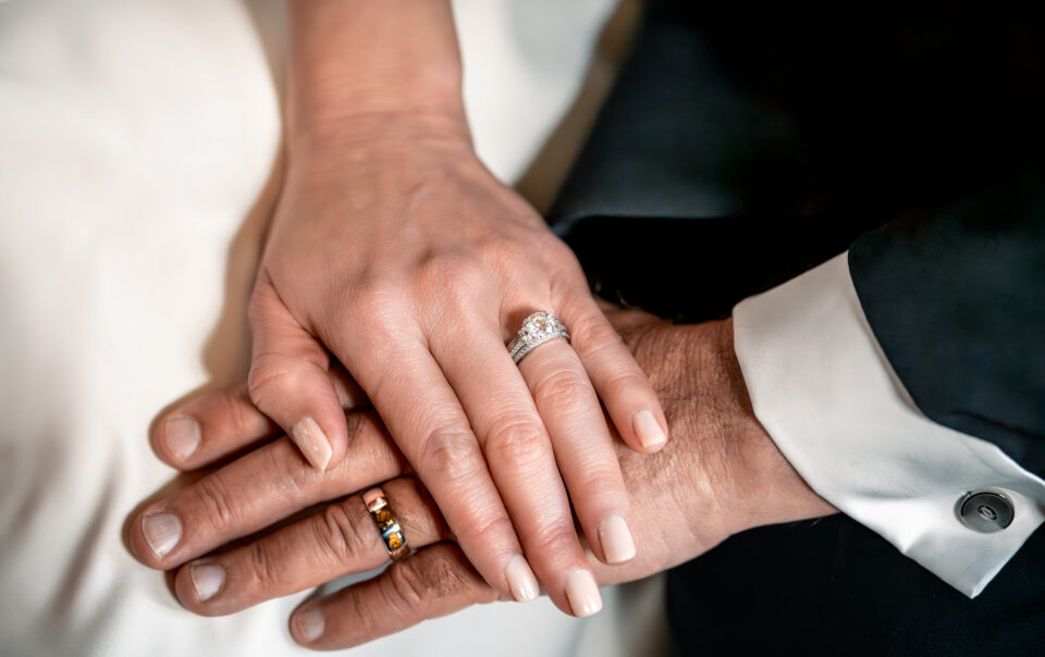 Elopement intimate wedding portraits at Glen Gordon Manor in Huntly, Virginia.